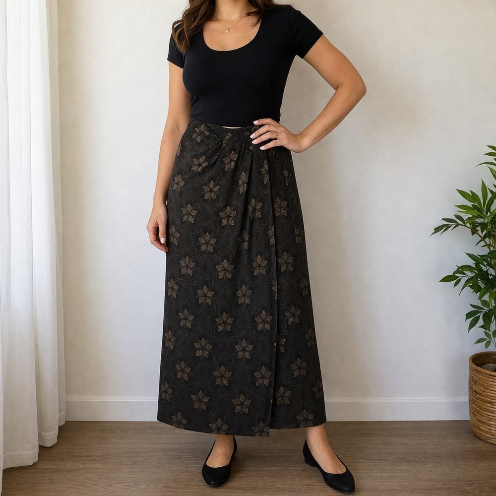 New York & Company Stretch Skirt Womens Large Black Geometric Print Midi Pull On